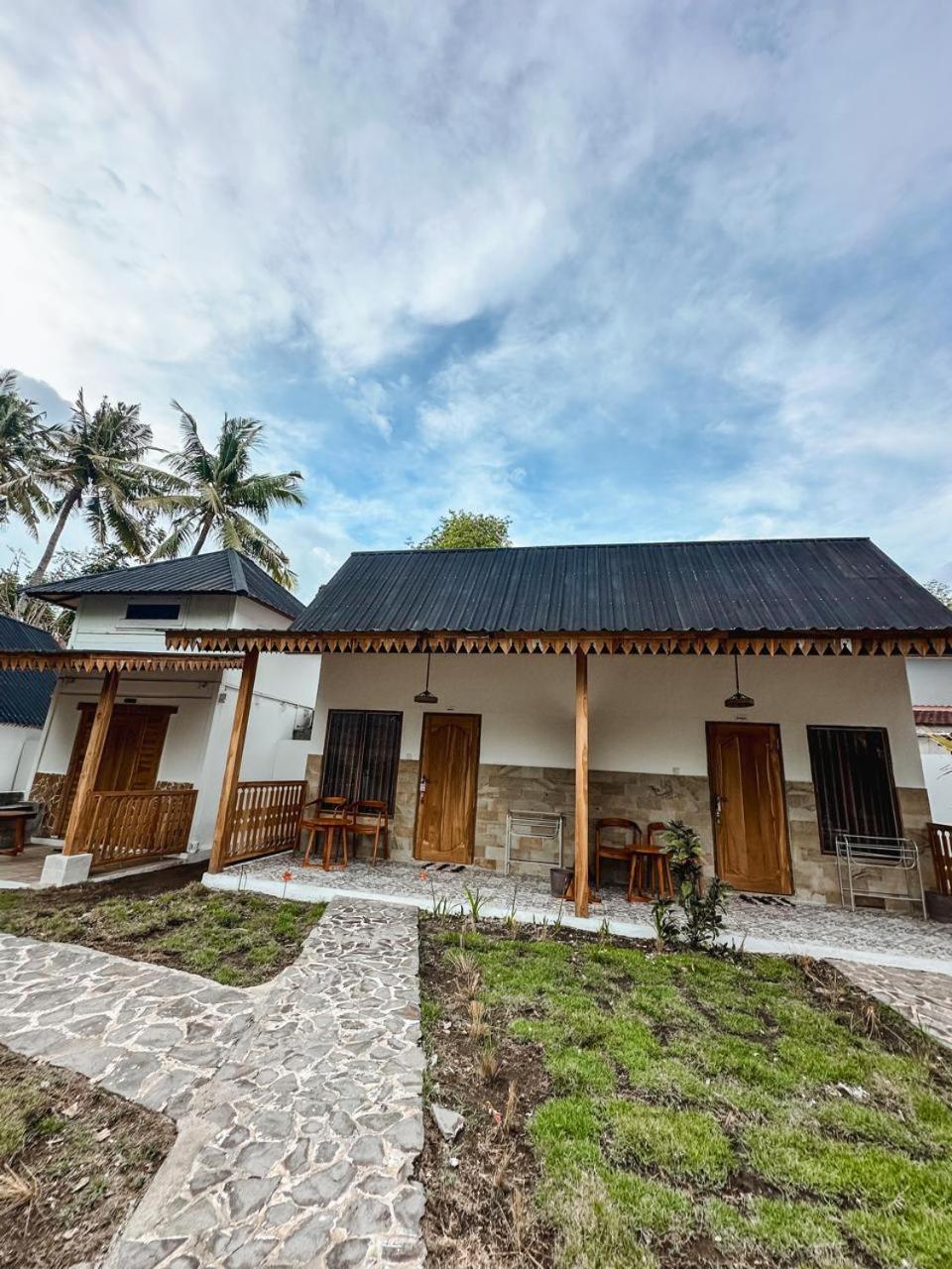 Sedjiwa Hotel Gili Air Exterior photo